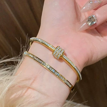 4-Piece Elegant Stainless Steel Bracelet Set, Fashionable Classic Design